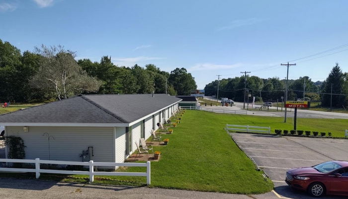 Lakewood Motel - From Website (newer photo)